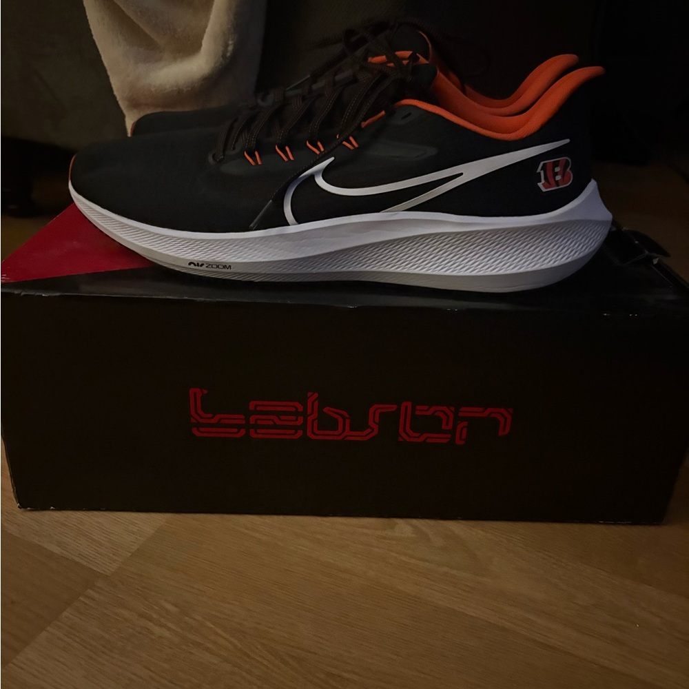 Nike AirZoom Cincinnati Bengals Sneakers